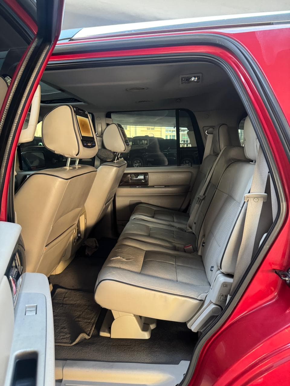 2009 Lincoln Navigator for sale Dubai, Carology photo 14