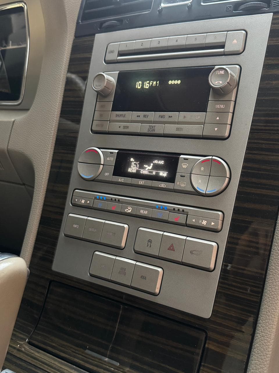 2009 Lincoln Navigator for sale Dubai, Carology photo 17
