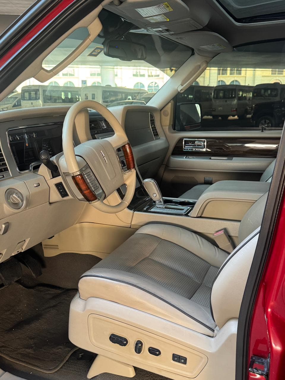 2009 Lincoln Navigator for sale Dubai, Carology photo 19