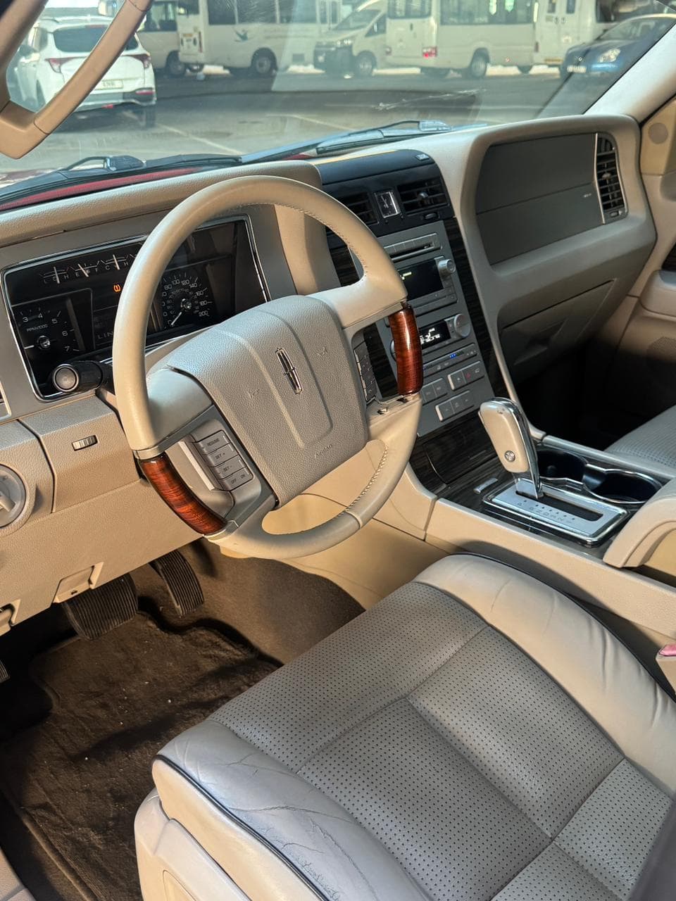 2009 Lincoln Navigator for sale Dubai, Carology photo 23