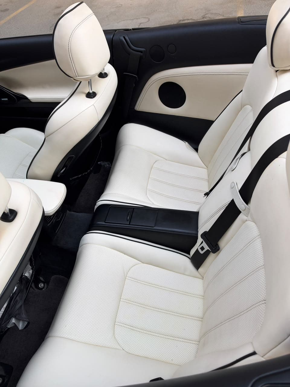 2010 Lexus IS300 Convertible for sale Dubai, Carology photo 21