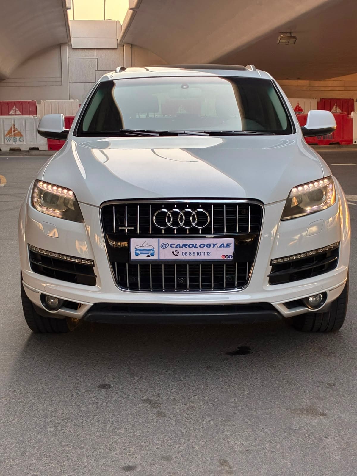 2014 Audi Q7 Quattro for sale Dubai, Carology photo 2
