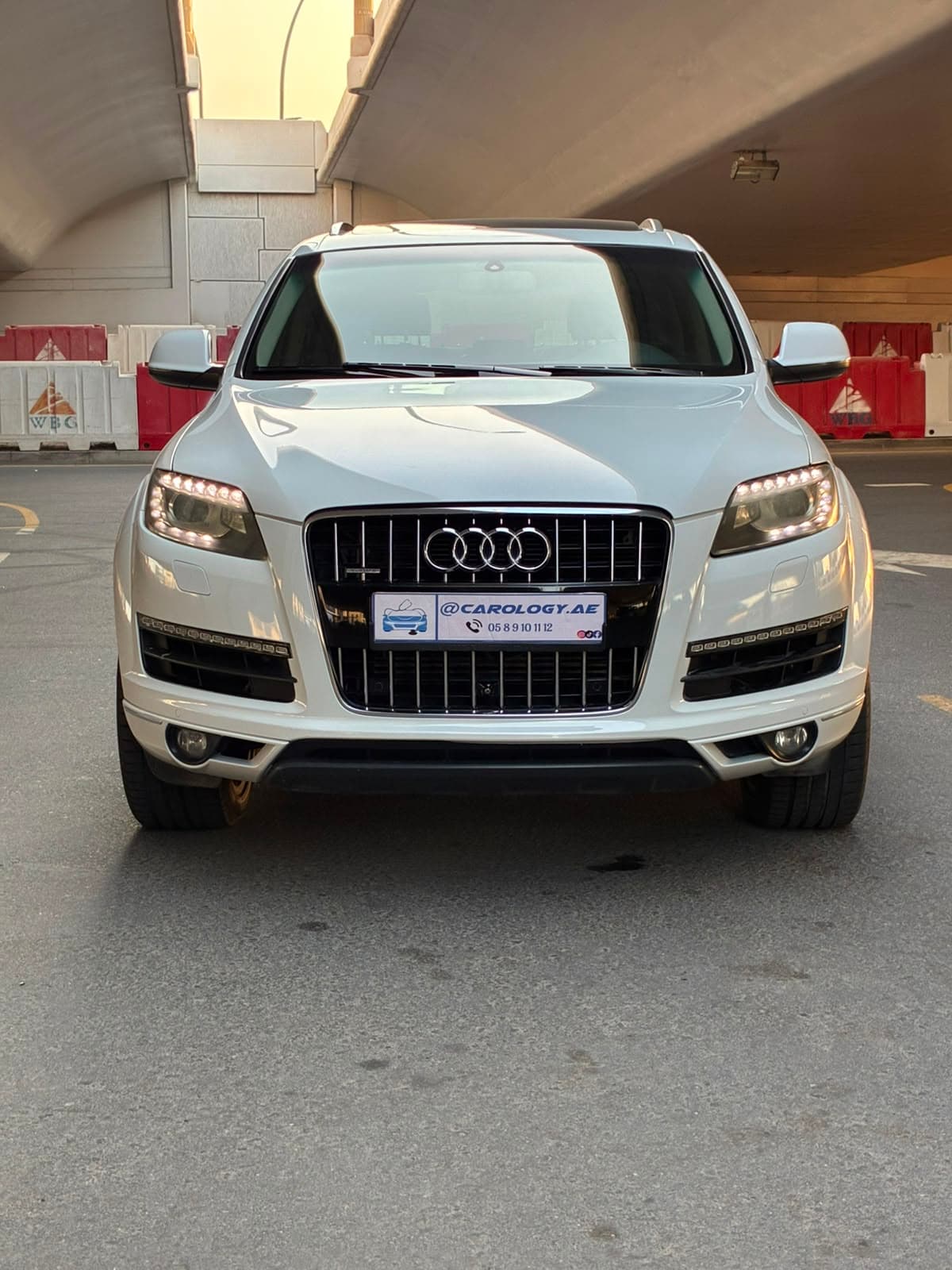 2014 Audi Q7 Quattro for sale Dubai, Carology photo 8