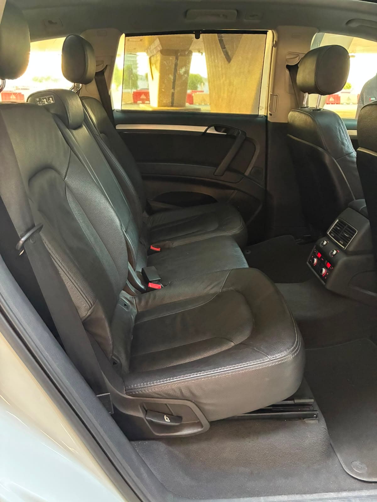2014 Audi Q7 Quattro for sale Dubai, Carology photo 16