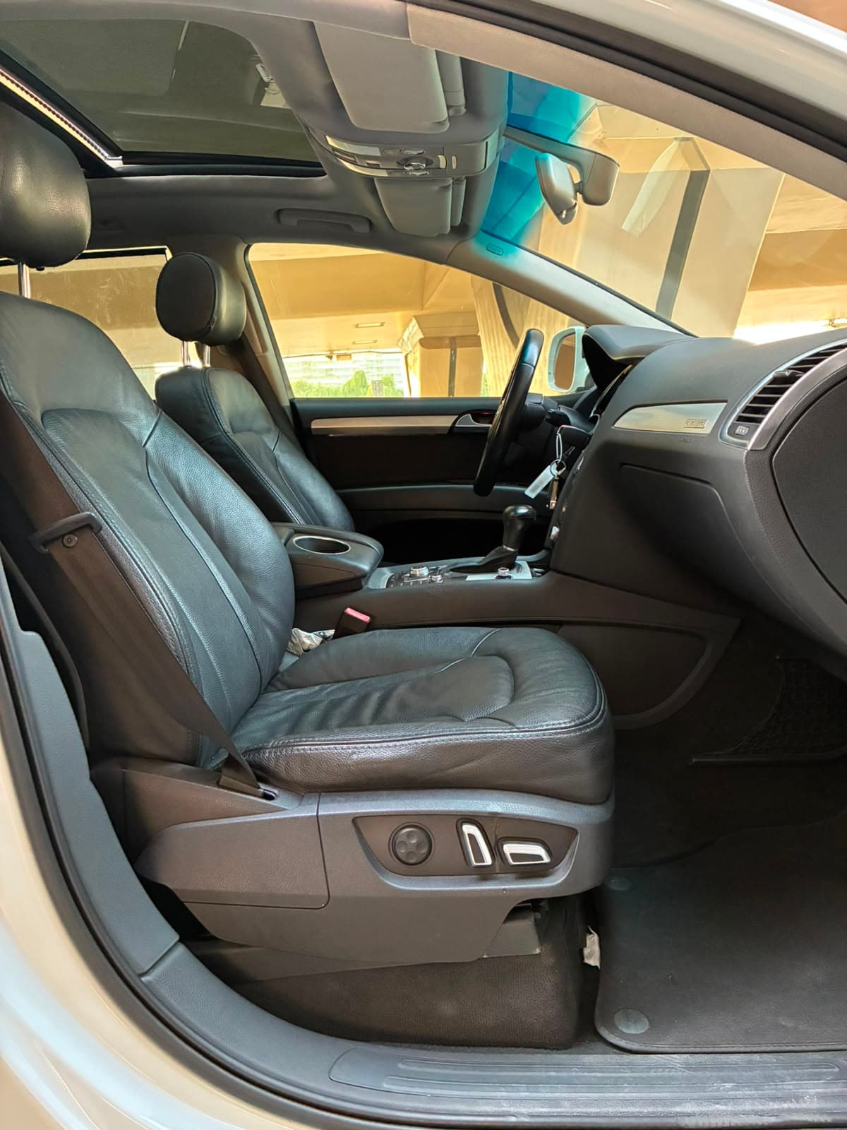 2014 Audi Q7 Quattro for sale Dubai, Carology photo 18