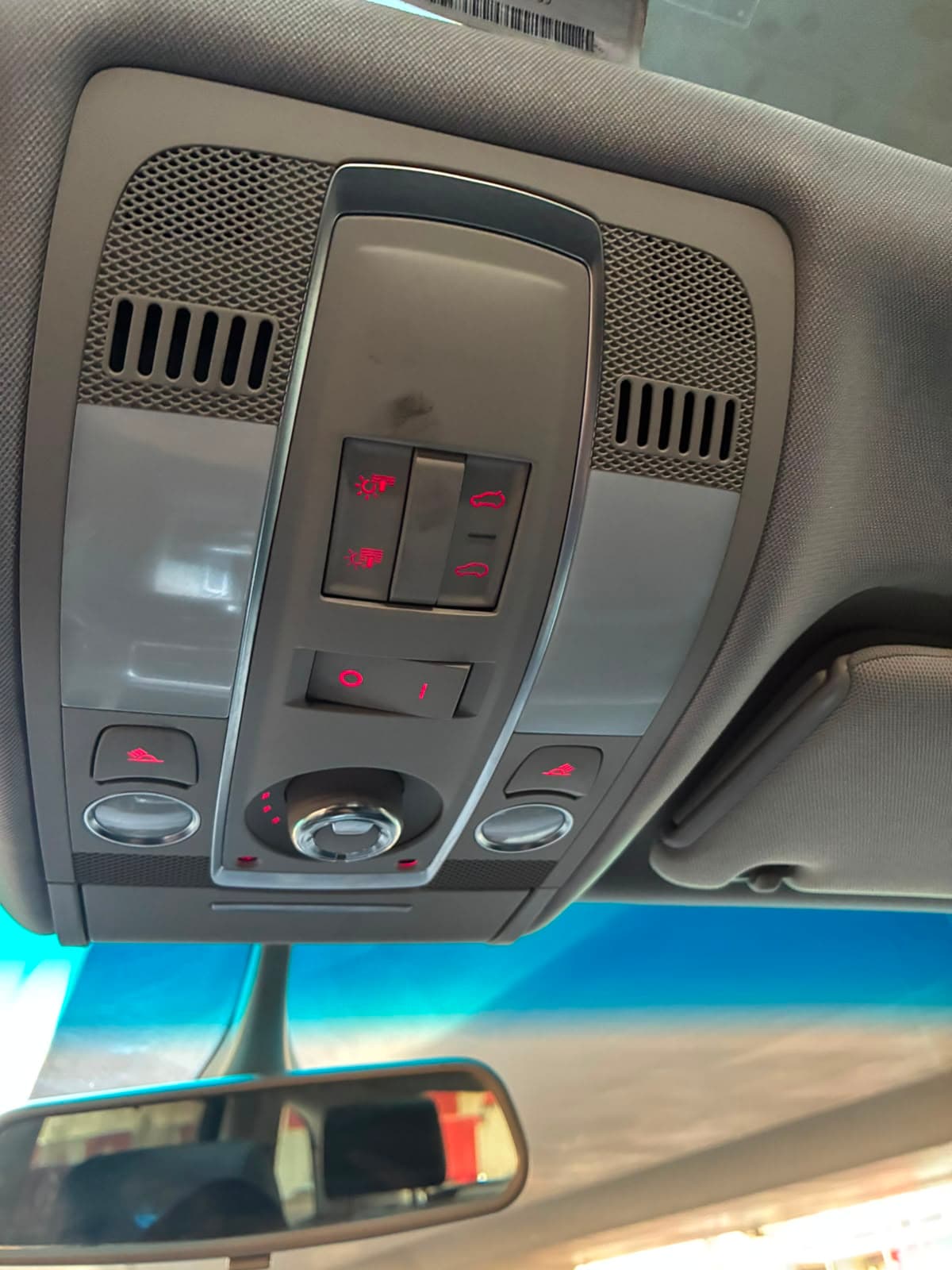 2014 Audi Q7 Quattro for sale Dubai, Carology photo 22