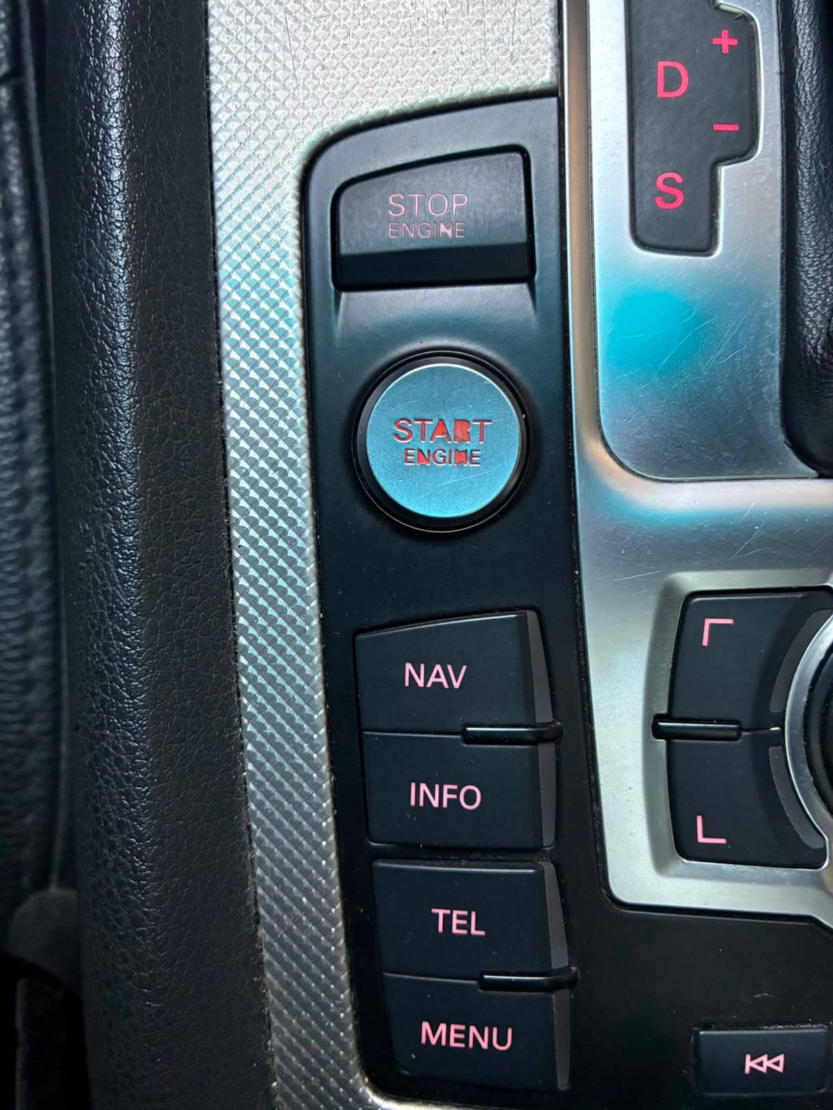 2014 Audi Q7 Quattro for sale Dubai, Carology photo 23