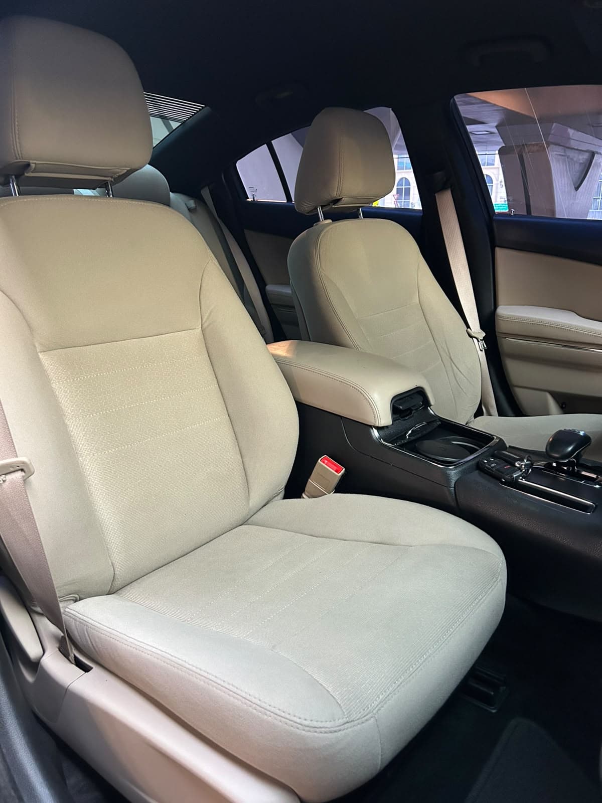 2014 Dodge Charger for sale Dubai, Carology photo 8