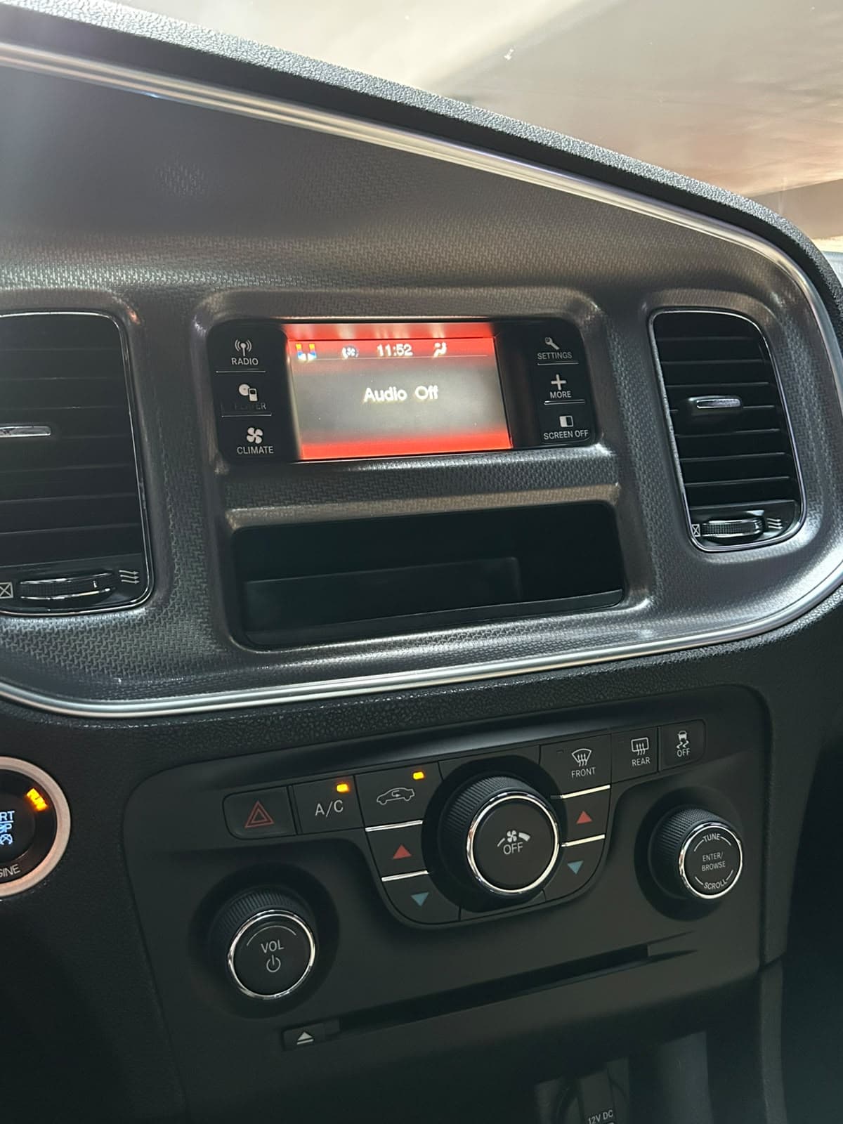 2014 Dodge Charger for sale Dubai, Carology photo 11