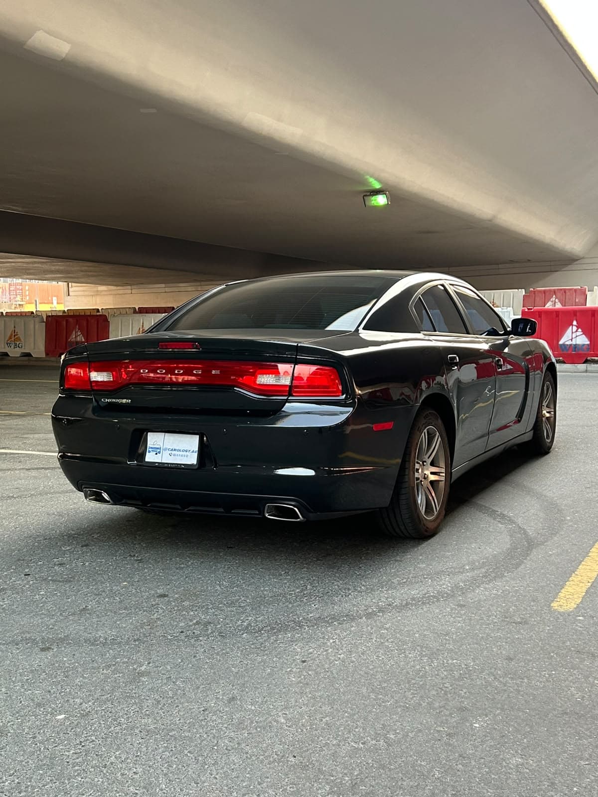 2014 Dodge Charger for sale Dubai, Carology photo 13
