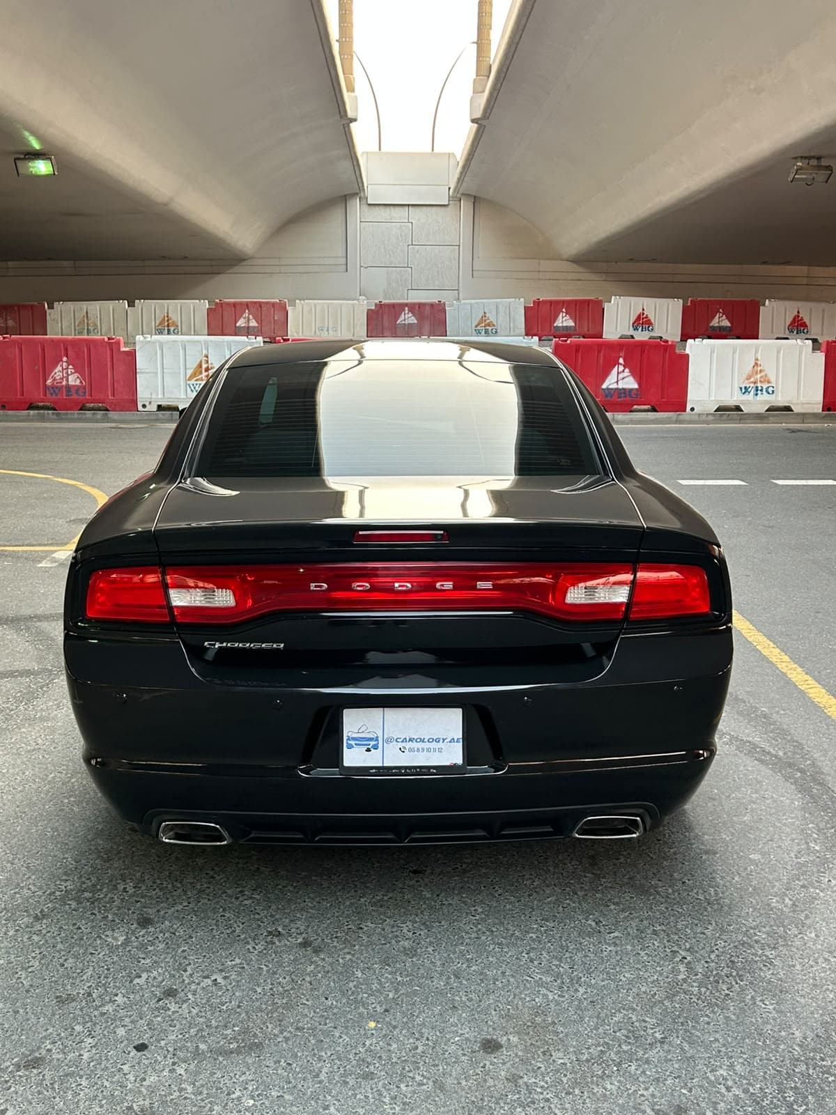 2014 Dodge Charger for sale Dubai, Carology photo 15