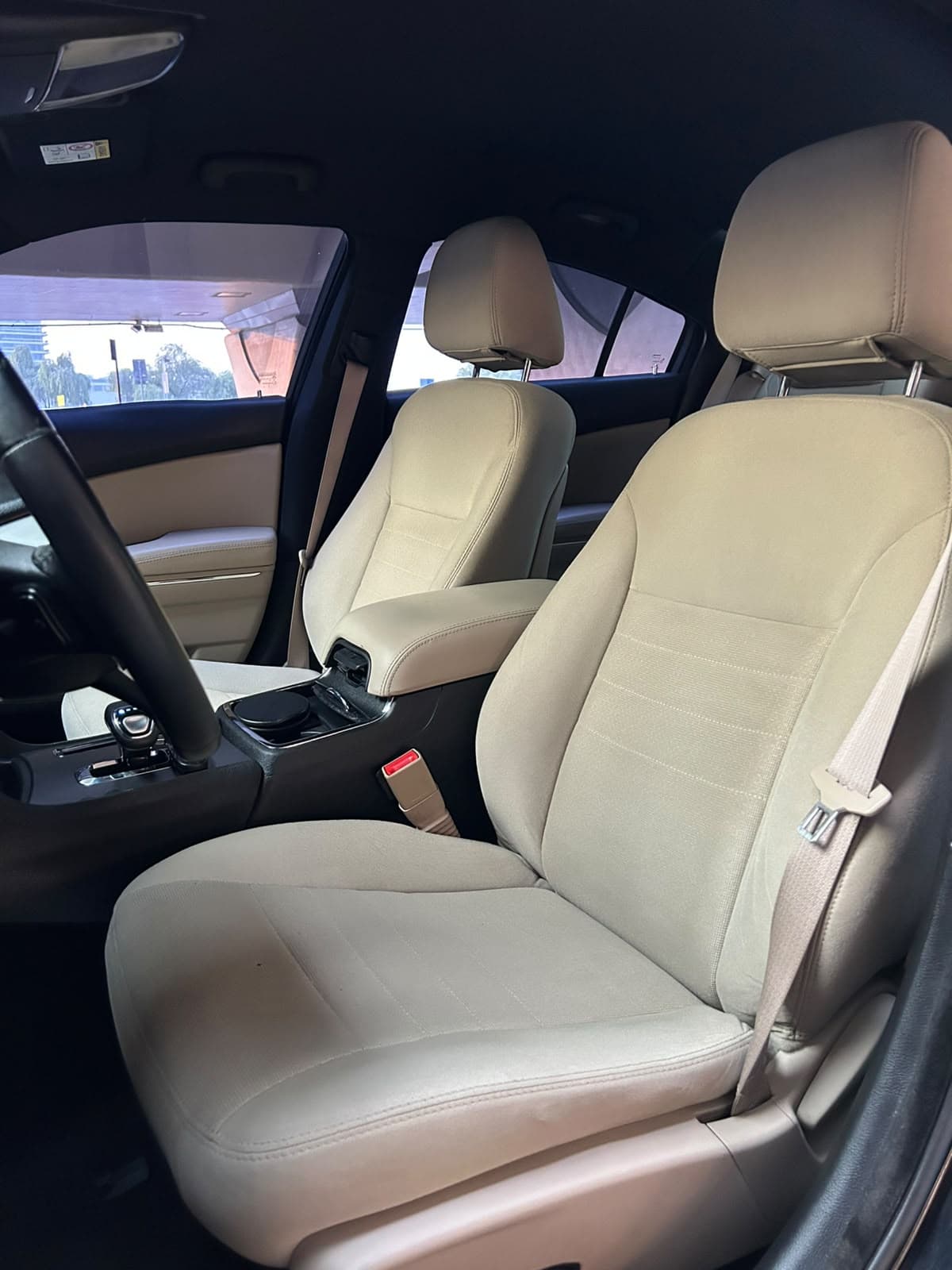 2014 Dodge Charger for sale Dubai, Carology photo 23