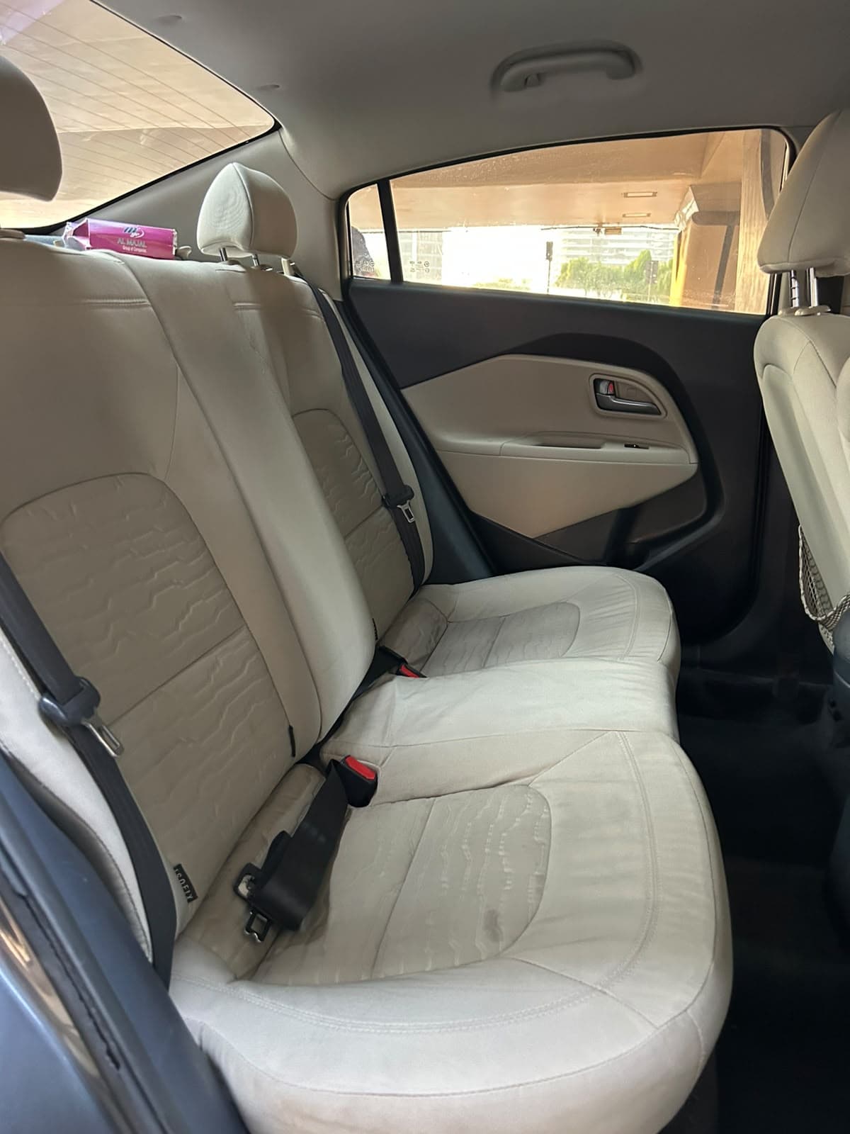 2014 Kia Rio for sale Dubai, Carology photo 4