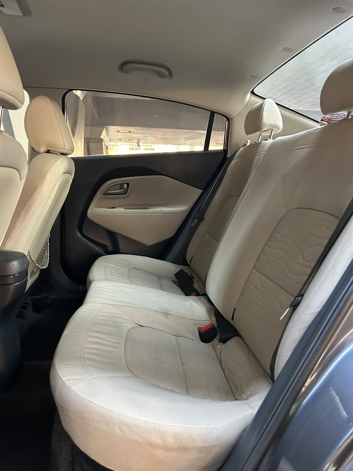 2014 Kia Rio for sale Dubai, Carology photo 5