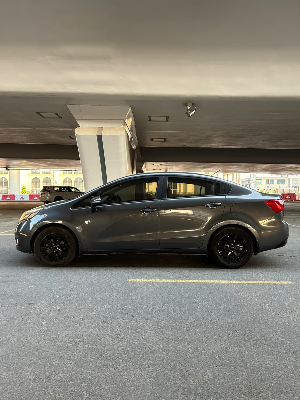 2014 Kia Rio for sale Dubai, Carology photo 17