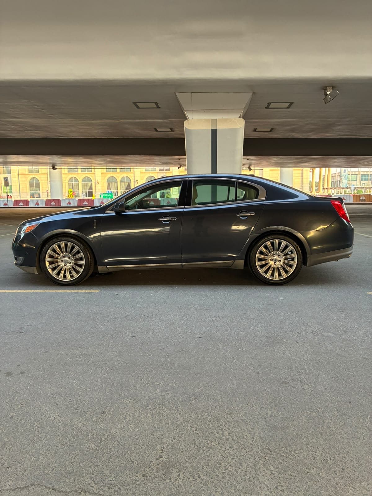 2014 Lincoln MKS Full Option for sale Dubai, Carology photo 9