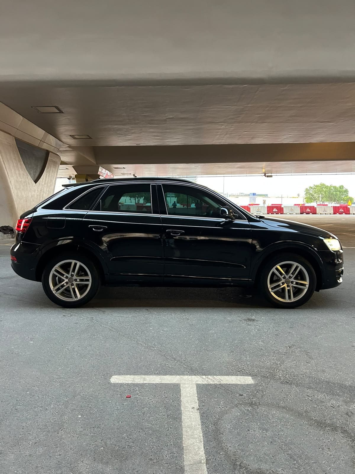 2015 Audi Q3 35 TFSI for sale Dubai, Carology photo 13