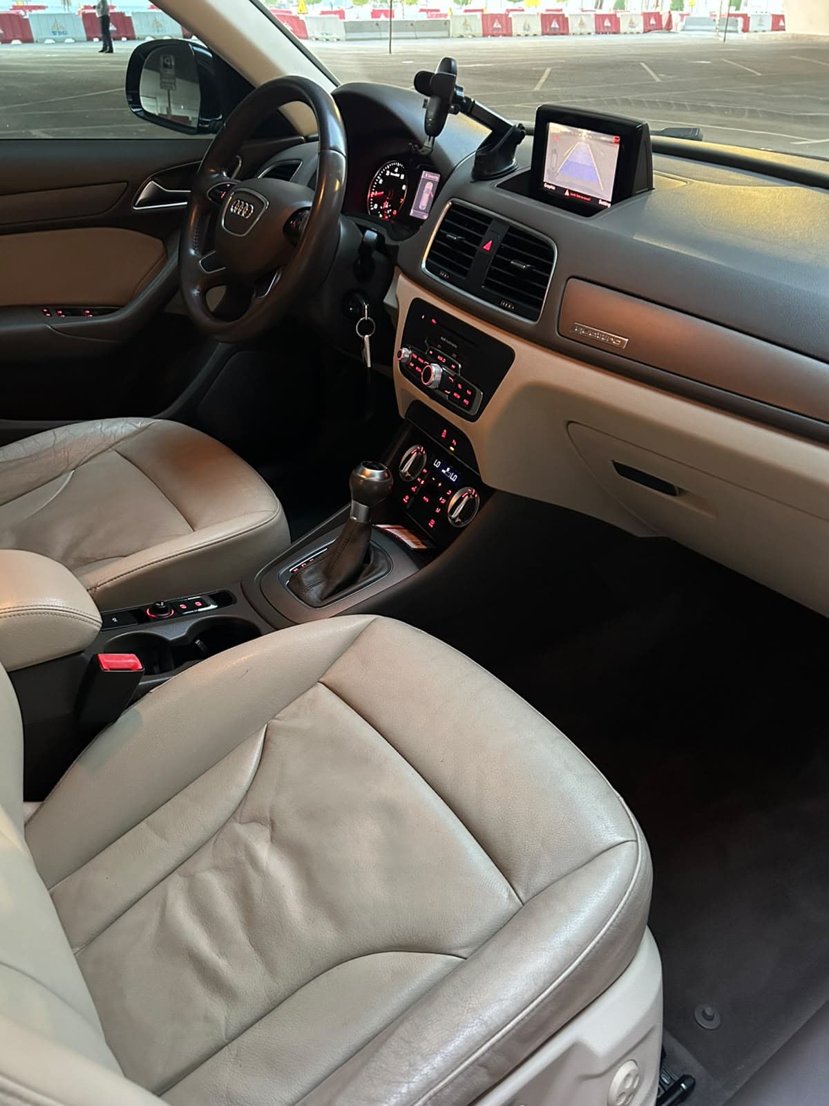 2015 Audi Q3 35 TFSI for sale Dubai, Carology photo 18