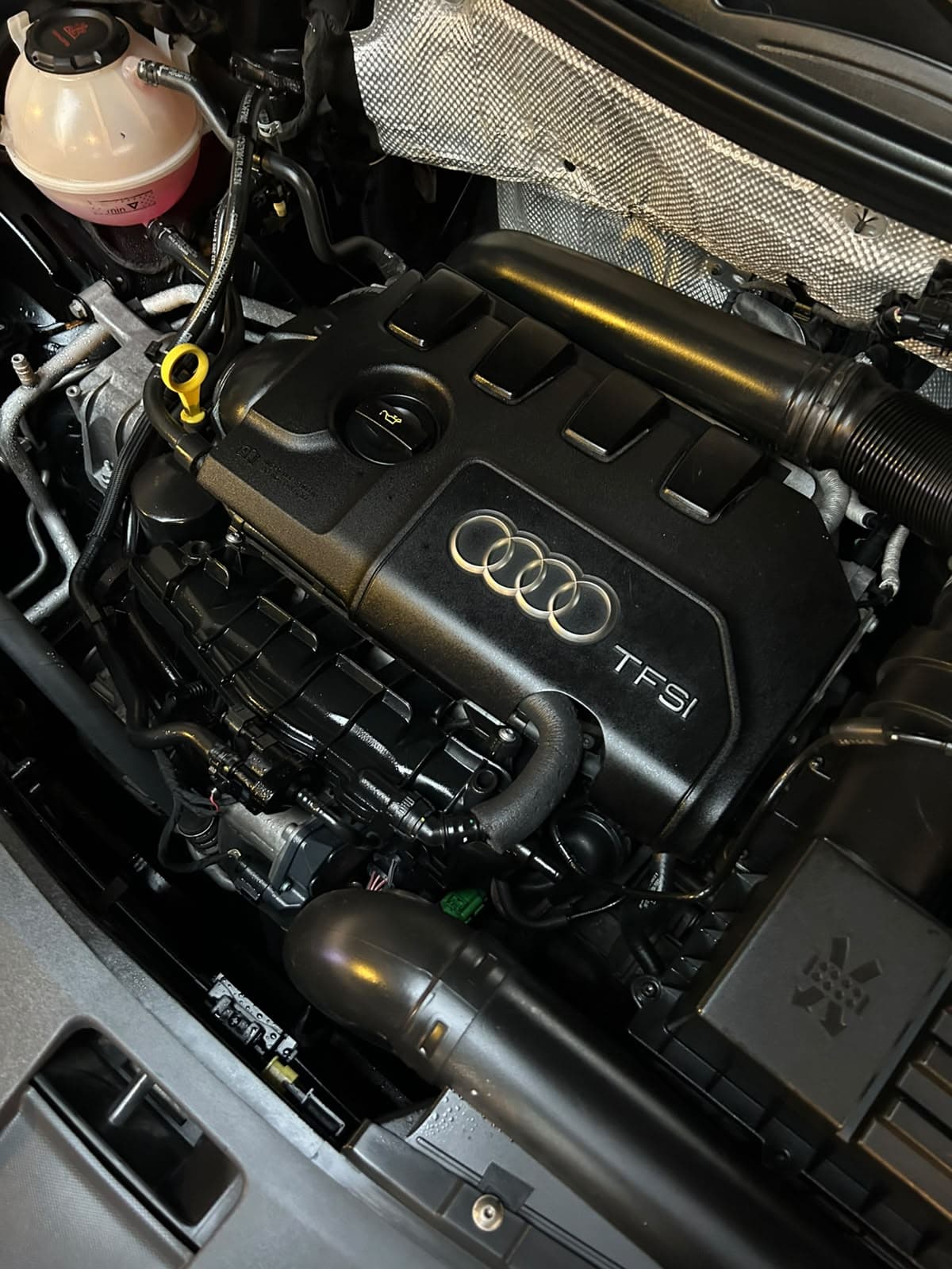 2015 Audi Q3 35 TFSI for sale Dubai, Carology photo 26