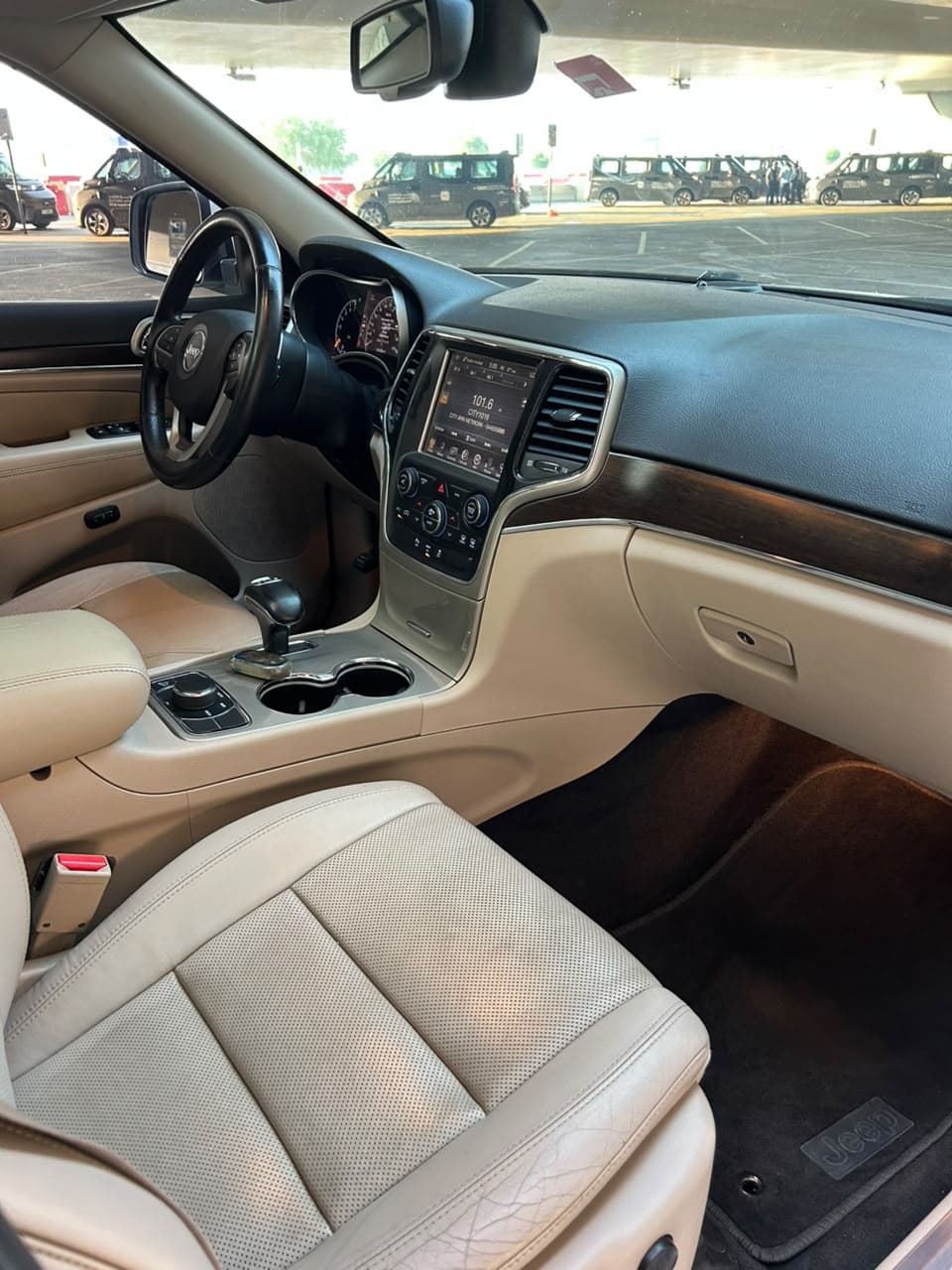 2015 Jeep Grand Cherokee Limited for sale Dubai, Carology photo 5