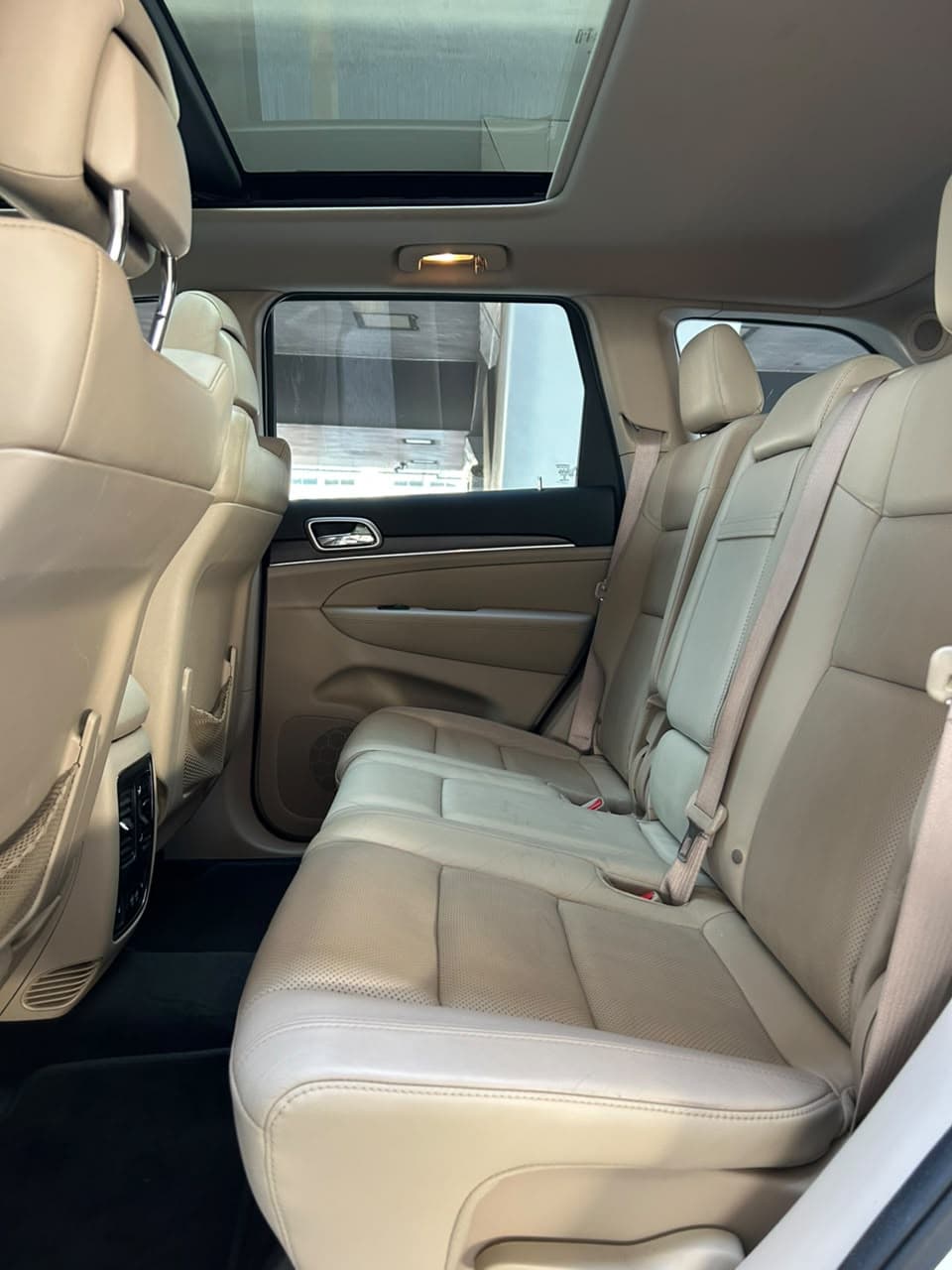2015 Jeep Grand Cherokee Limited for sale Dubai, Carology photo 12