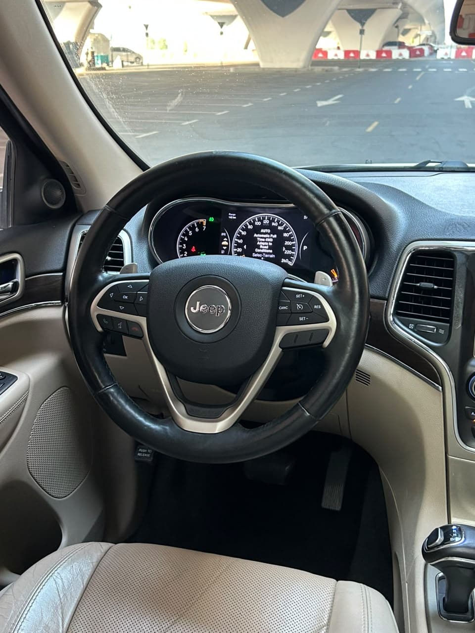 2015 Jeep Grand Cherokee Limited for sale Dubai, Carology photo 19