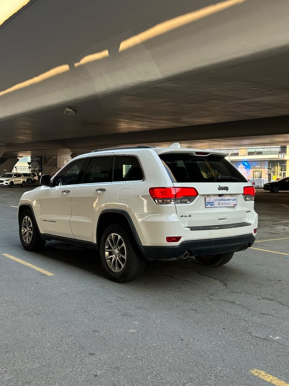 2015 Jeep Grand Cherokee Limited for sale Dubai, Carology photo 33