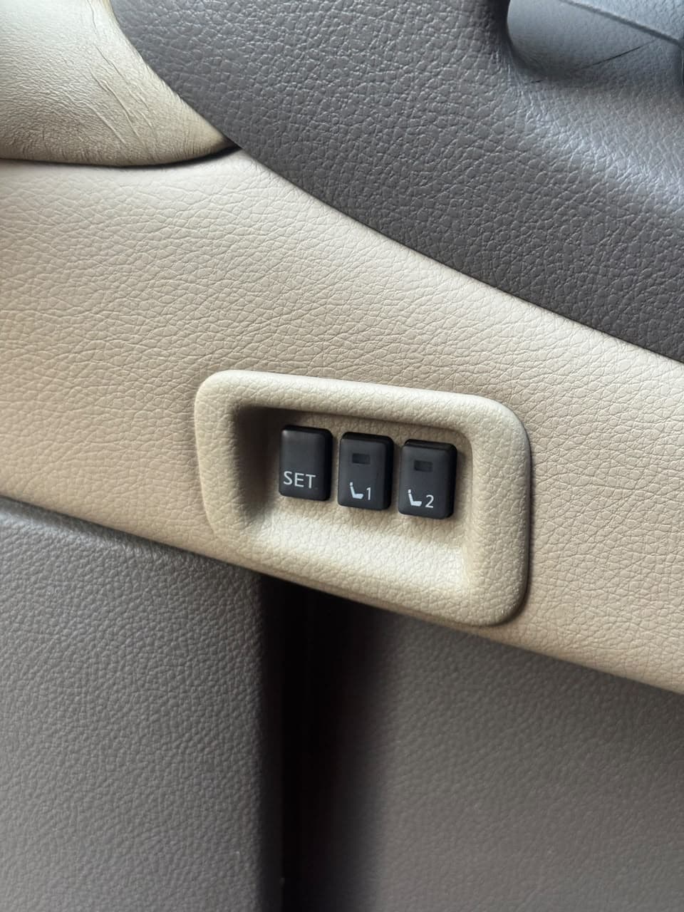 2015 Nissan Murano SL for sale Dubai, Carology photo 23