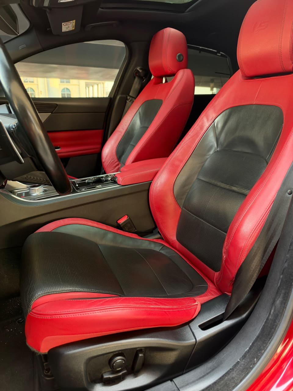 2016 Jaguar XF S for sale Dubai, Carology photo 11