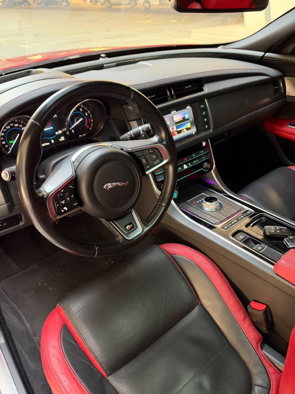 2016 Jaguar XF S for sale Dubai, Carology photo 13