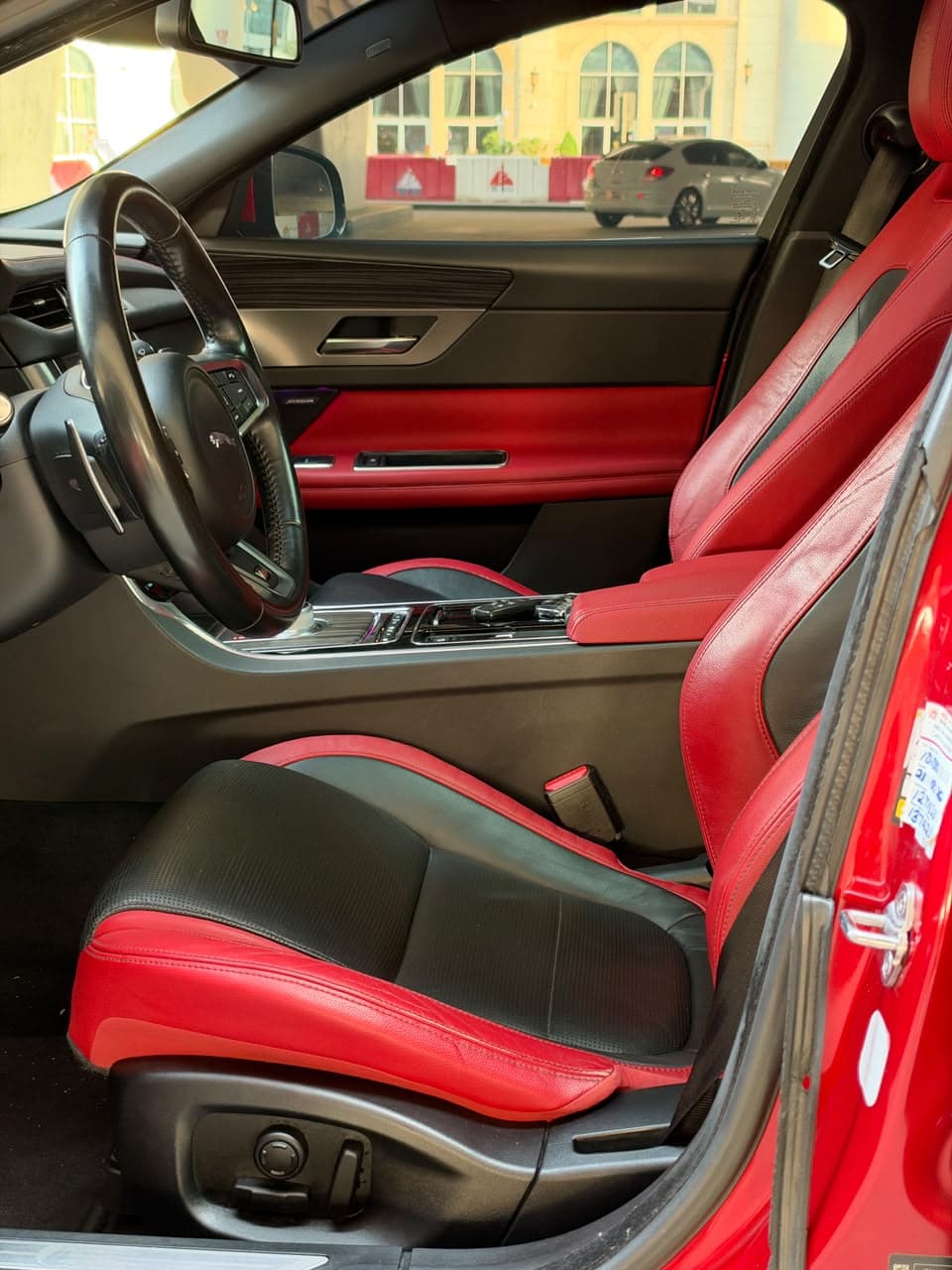 2016 Jaguar XF S for sale Dubai, Carology photo 16