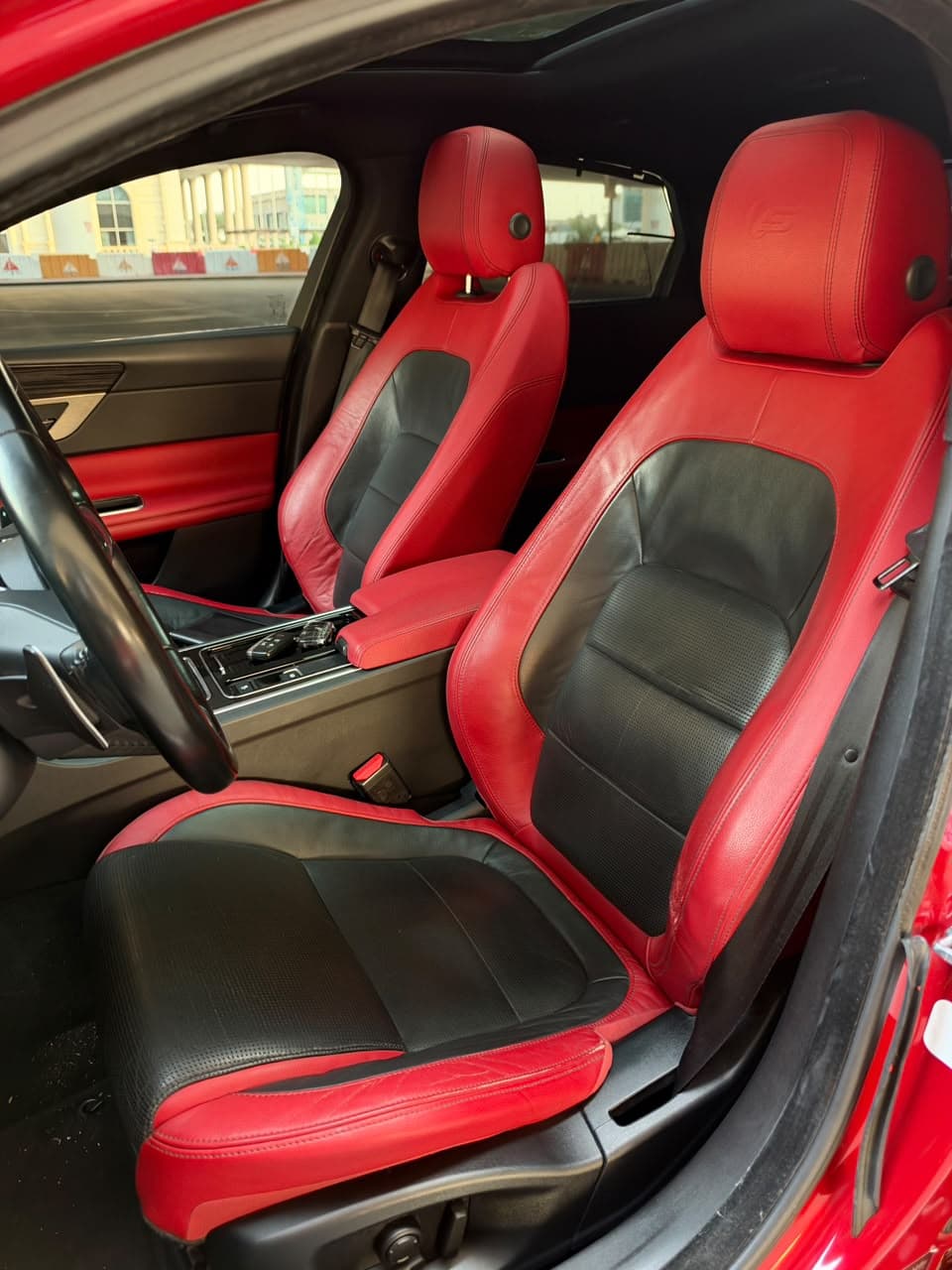 2016 Jaguar XF S for sale Dubai, Carology photo 21