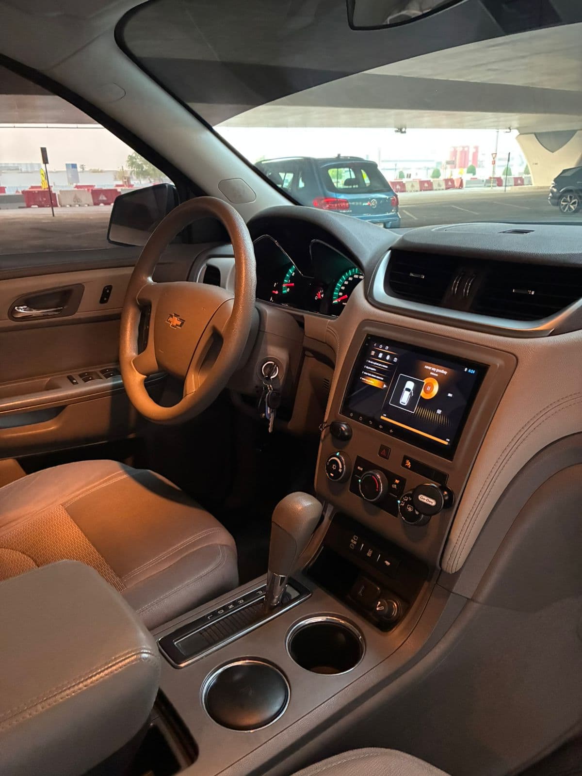 2017 Chevrolet Traverse LT for sale Dubai, Carology photo 5