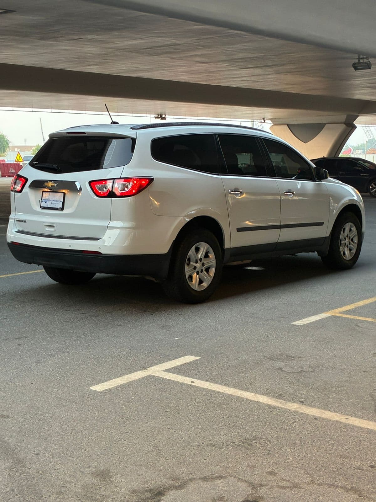 2017 Chevrolet Traverse LT for sale Dubai, Carology photo 6