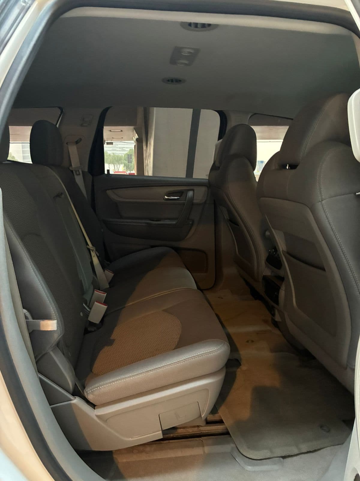 2017 Chevrolet Traverse LT for sale Dubai, Carology photo 8