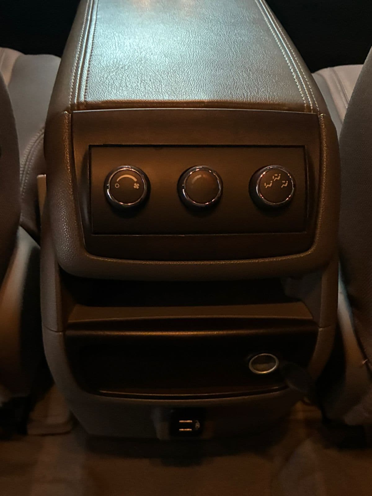 2017 Chevrolet Traverse LT for sale Dubai, Carology photo 12