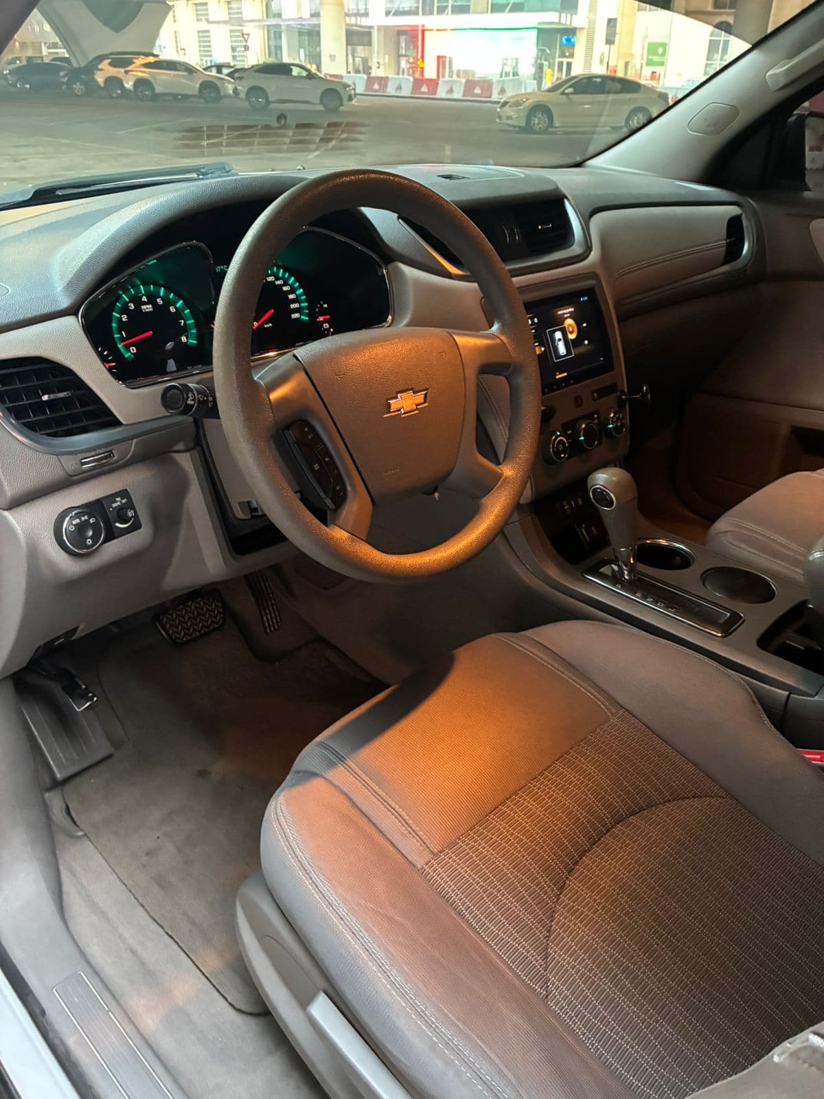 2017 Chevrolet Traverse LT for sale Dubai, Carology photo 19