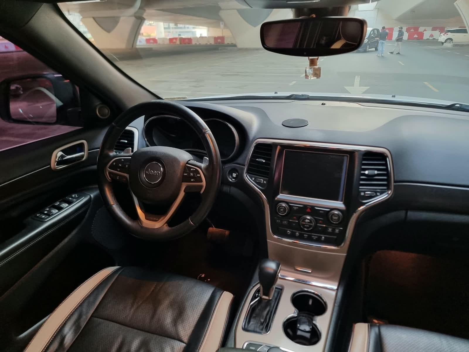2017 Jeep Grand Cherokee 4x4 for sale Dubai, Carology photo 21