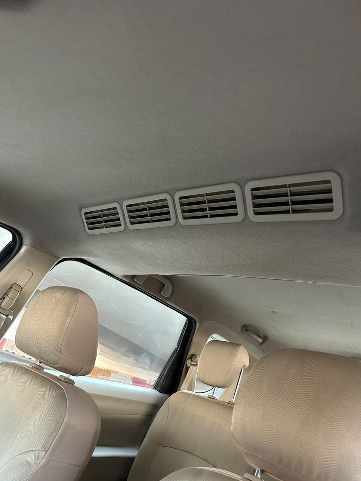 2017 Suzuki Ertiga for sale Dubai, Carology photo 15