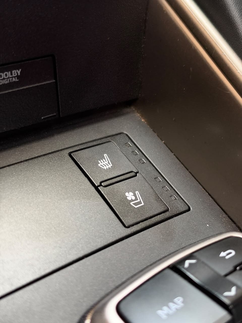 2018 Lexus IS300 F Sport for sale Dubai, Carology photo 28