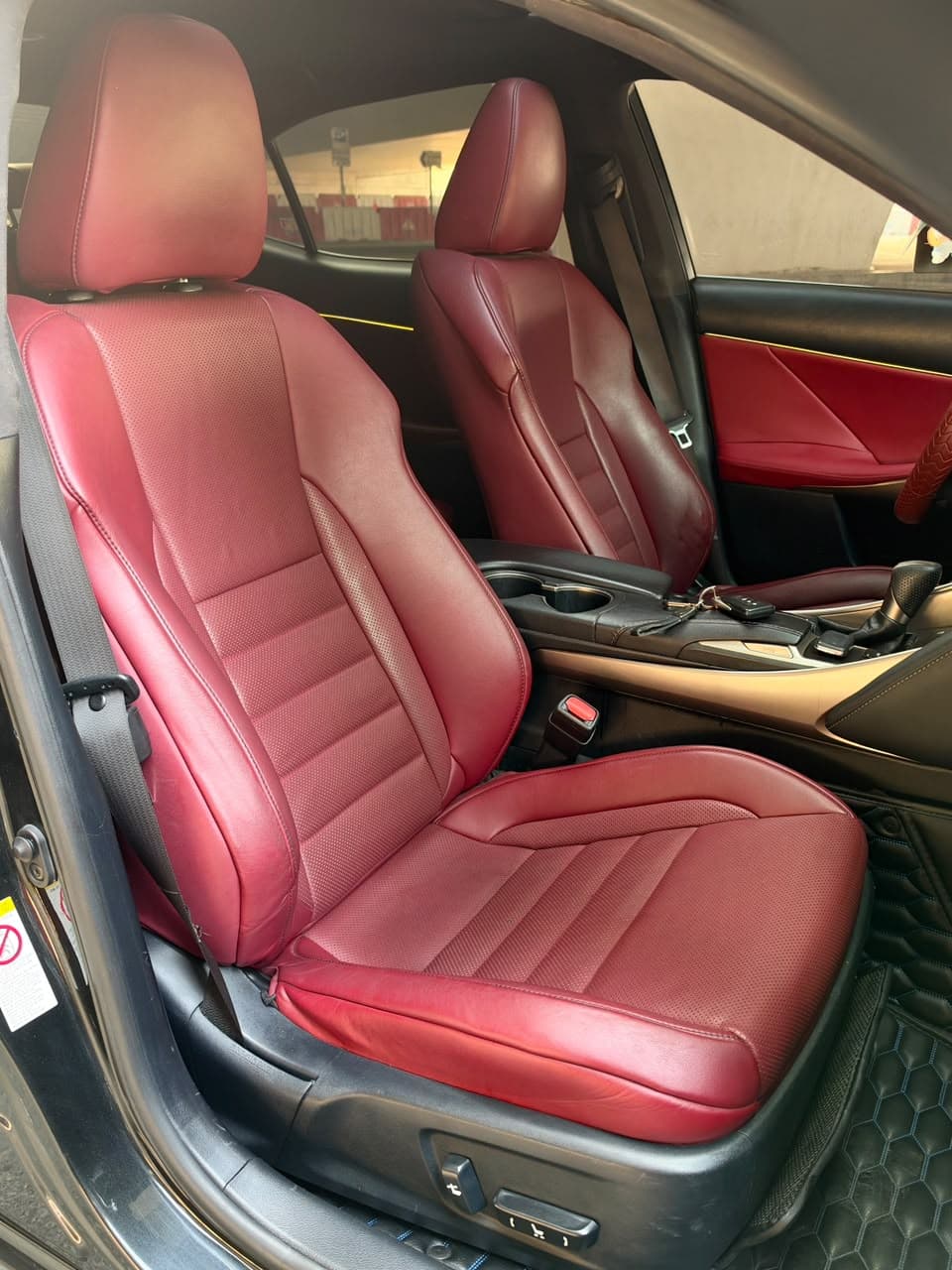 2018 Lexus IS300 F Sport for sale Dubai, Carology photo 31