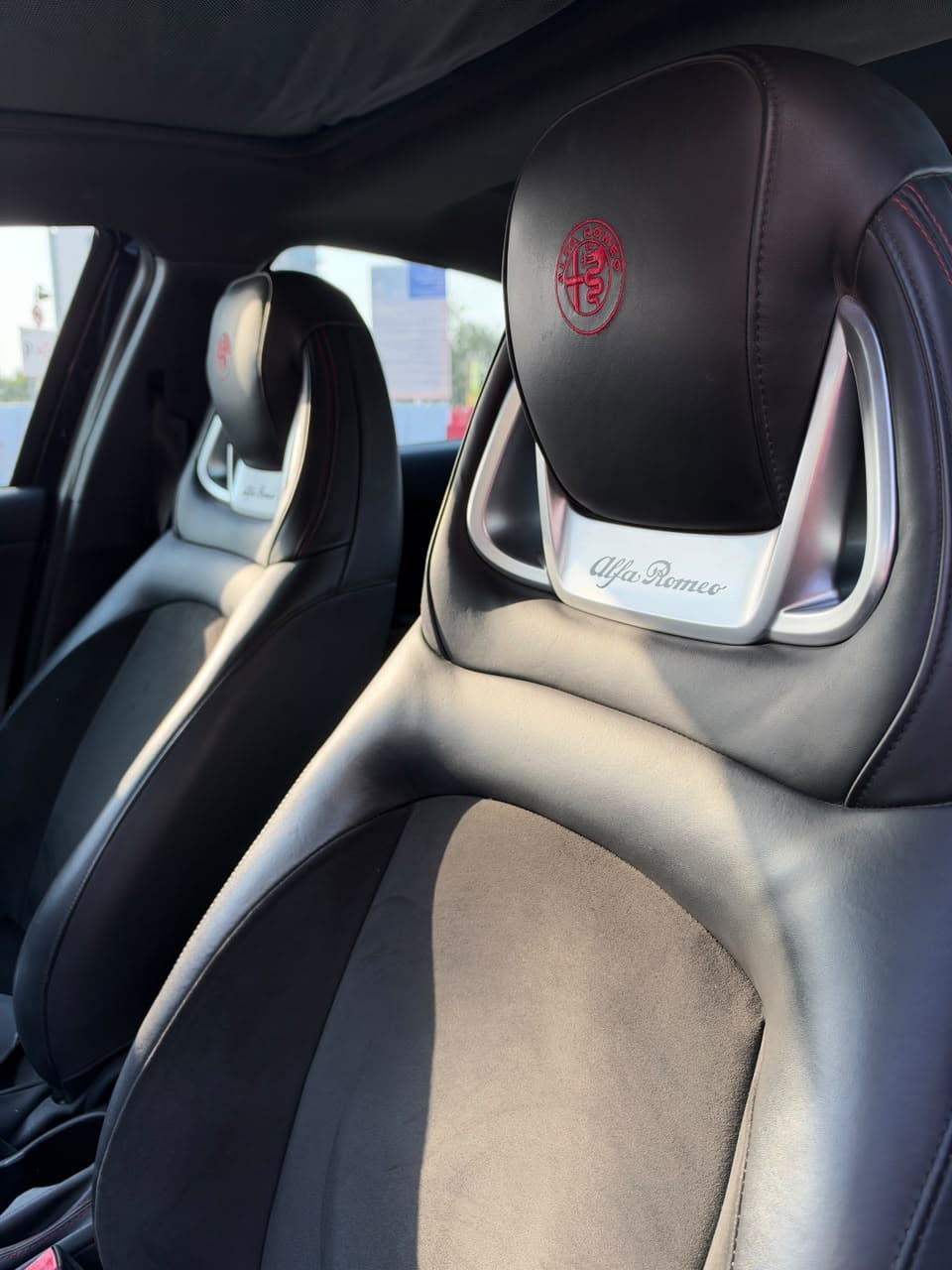 2019 Alfa Romeo Giulietta Veloce for sale Dubai, Carology photo 18