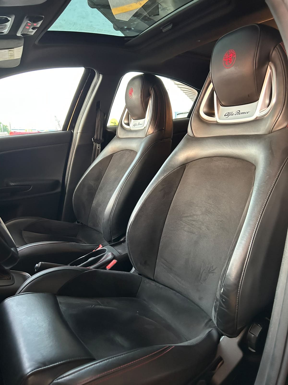 2019 Alfa Romeo Giulietta Veloce for sale Dubai, Carology photo 14