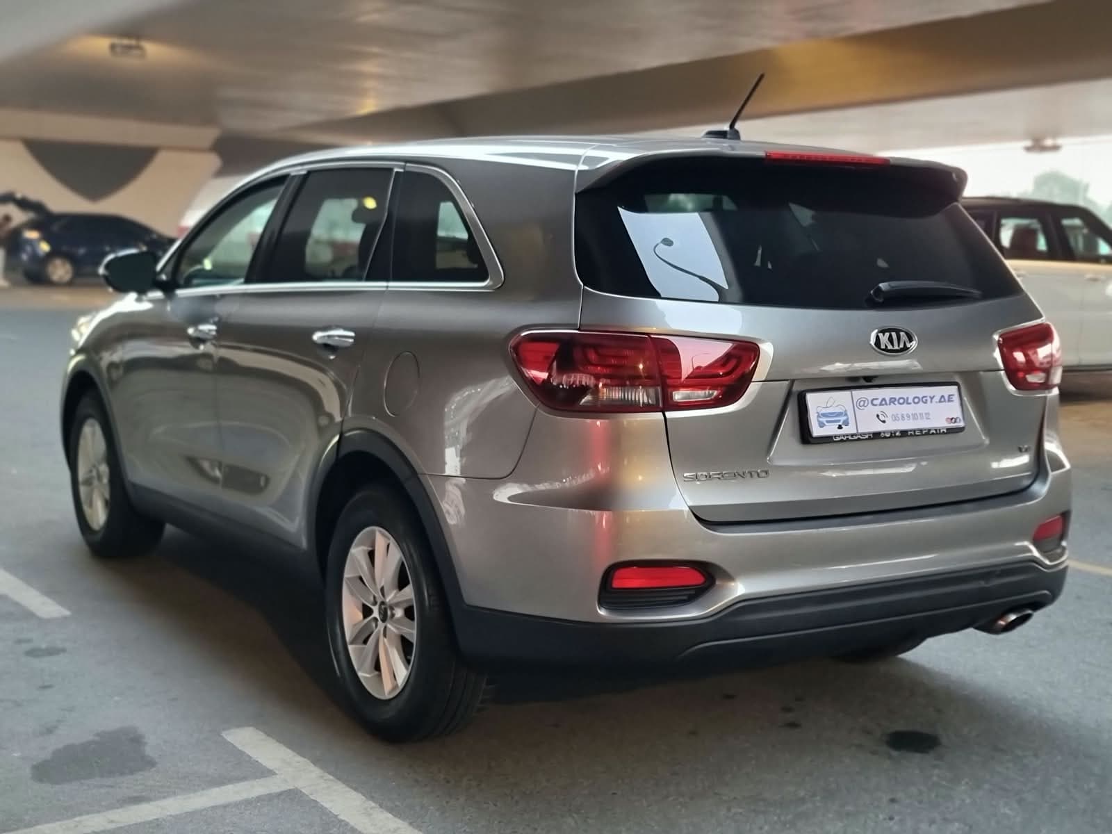 2019 Kia Sorento for sale Dubai, Carology photo 6