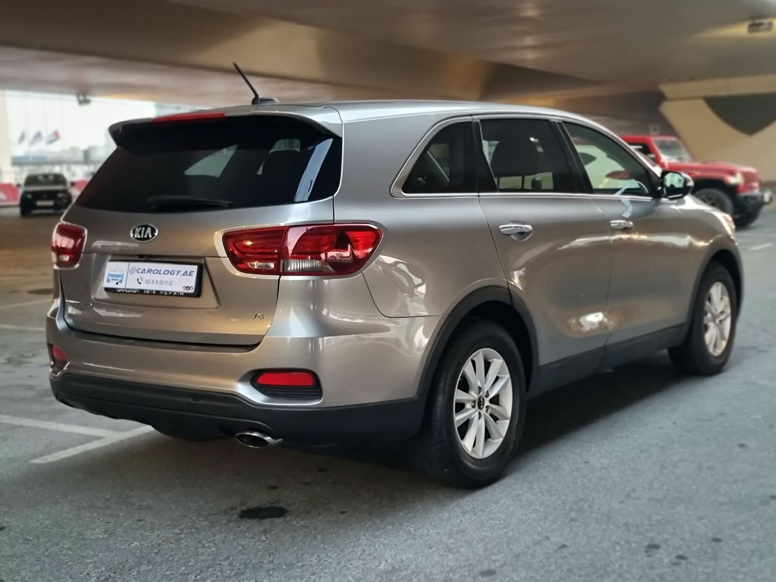 2019 Kia Sorento for sale Dubai, Carology photo 7